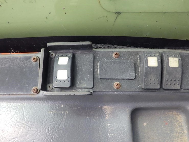 2015-jlg-g5-18a-image-30