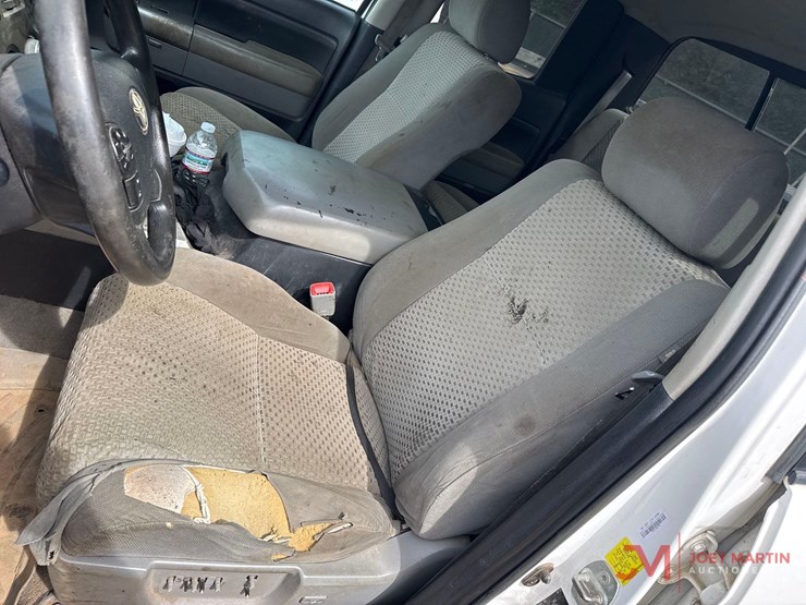 2010-toyota-tundra-sr5-image-28