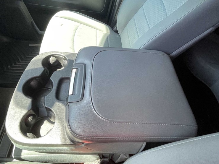 2016-dodge-2500-image-88