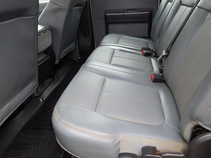 2015-ford-f550-image-30