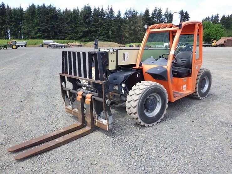 2015-jlg-g5-18a-image-1