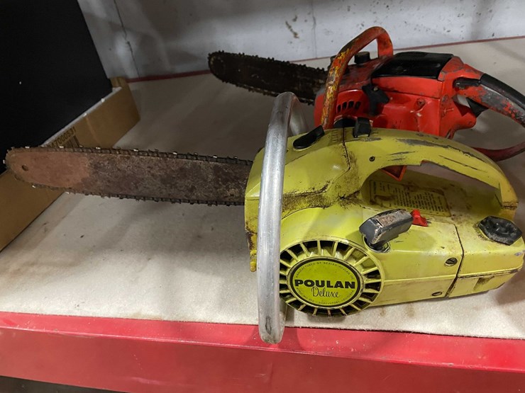 #2585-•-(2)-vintage-chainsaws-and-ice-auger-motor-(cw)-image-8