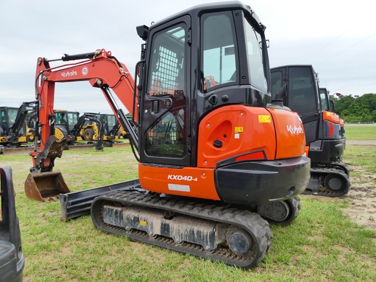 kubota-kx040-4-image-4