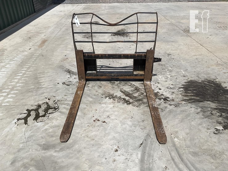 2018-dirt-dog-pallet-forks-image-4