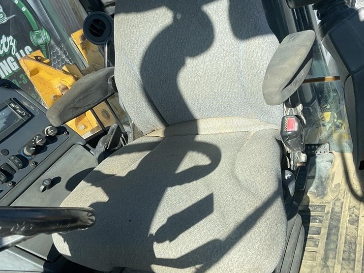 2015-deere-310sl-image-12