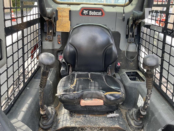 2022-bobcat-t64-image-14
