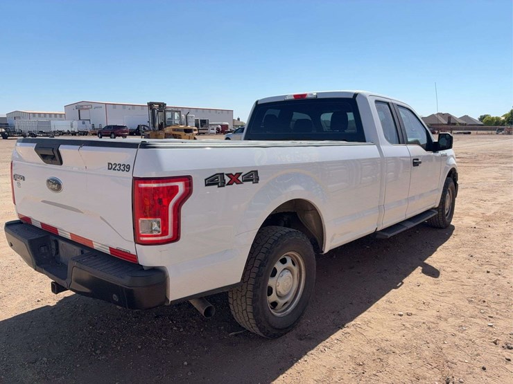 2016-ford-f150-lariat-image-3