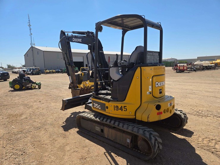 2015-deere-35g-image-4