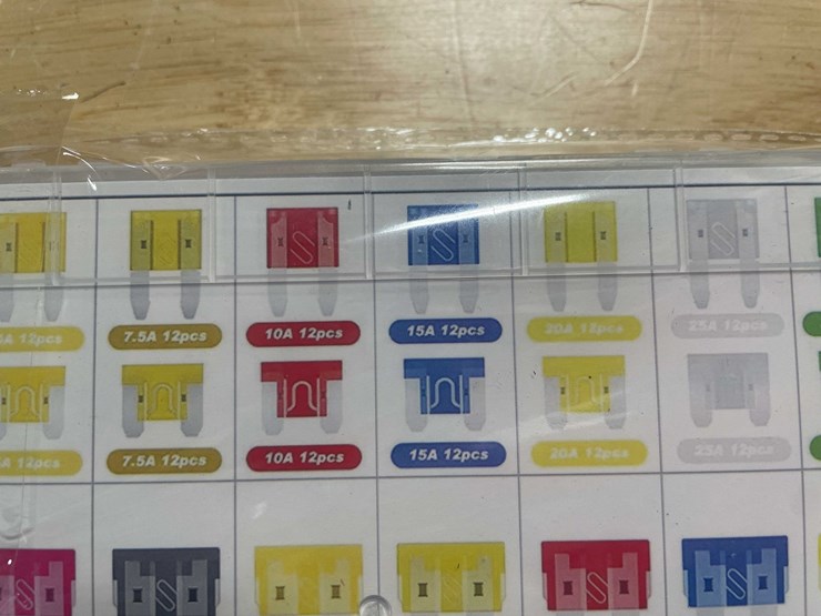 #2583-•-326-piece-vehicle-fuses-set-(cw)-image-4