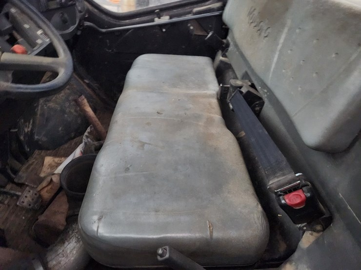 2011-kubota-rtv1100-image-9