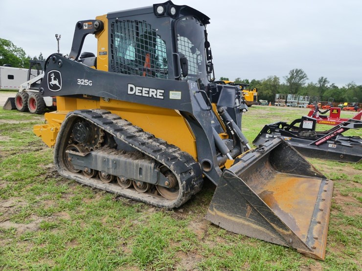 2024-deere-325g-image-2