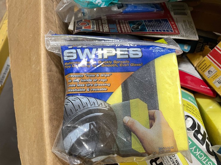 #2544-•-(2)-boxes-of-car-parts-(pr10)-image-15