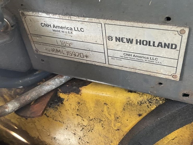 2006-new-holland-l185-image-15