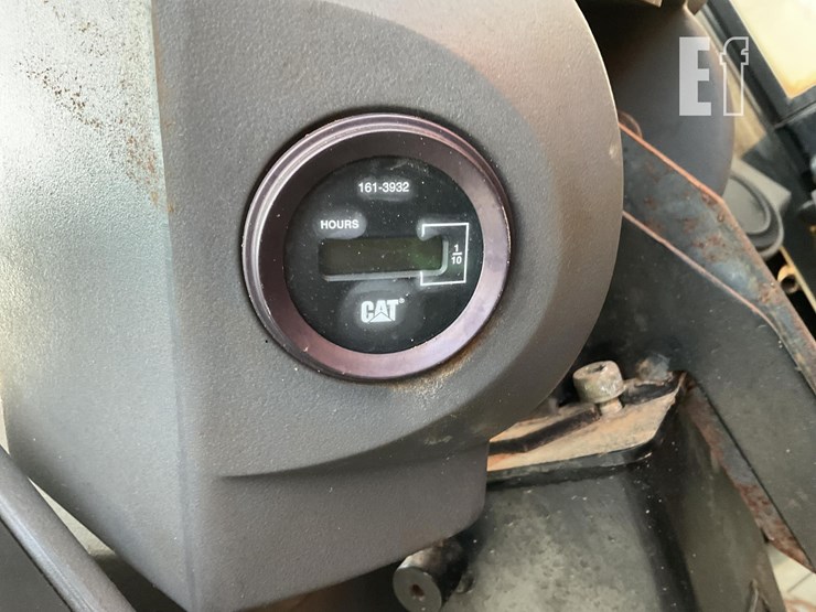 2002-caterpillar-938g-image-15