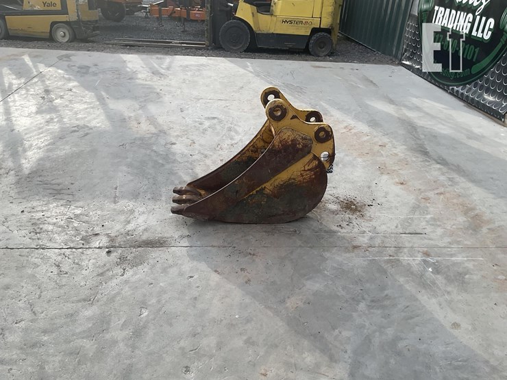 deere-bucket-image-2