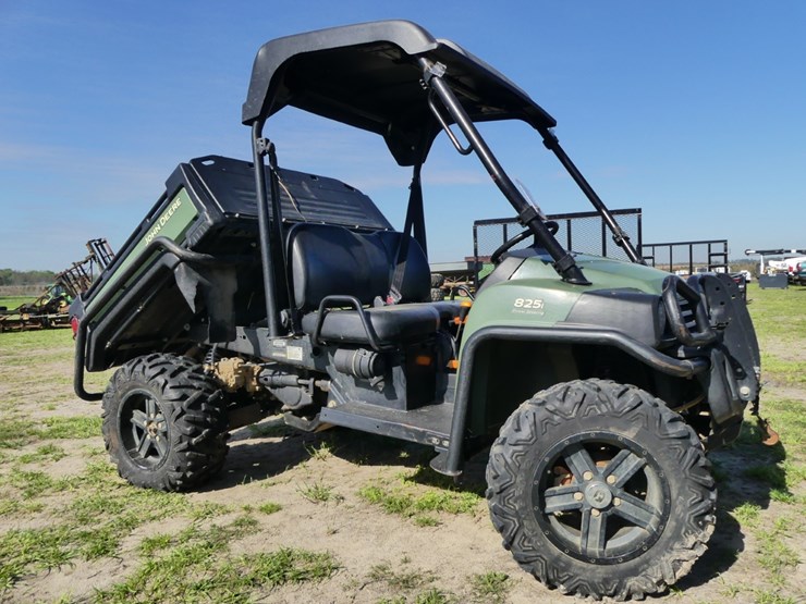 2013-john-deere-825i-image-1