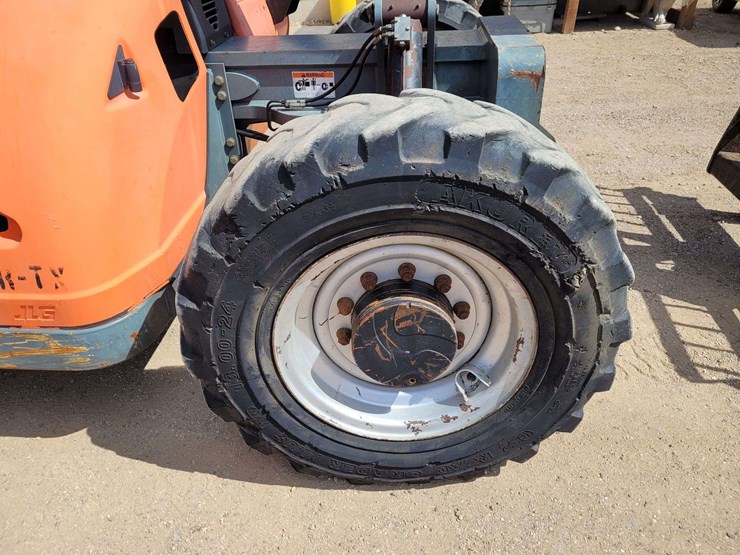 2006-jlg-g9-43a-image-5