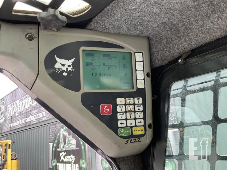 2010-bobcat-t300-image-15