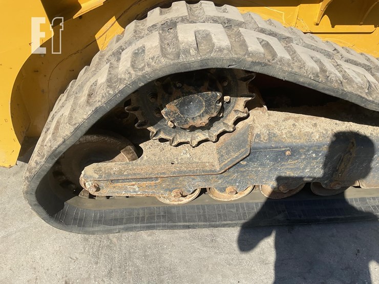 2023-deere-317g-image-10
