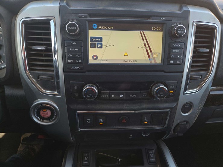 2017-nissan-titan-image-15