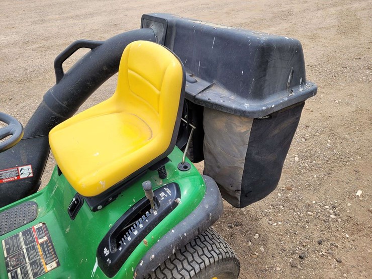 john-deere-d140-image-11