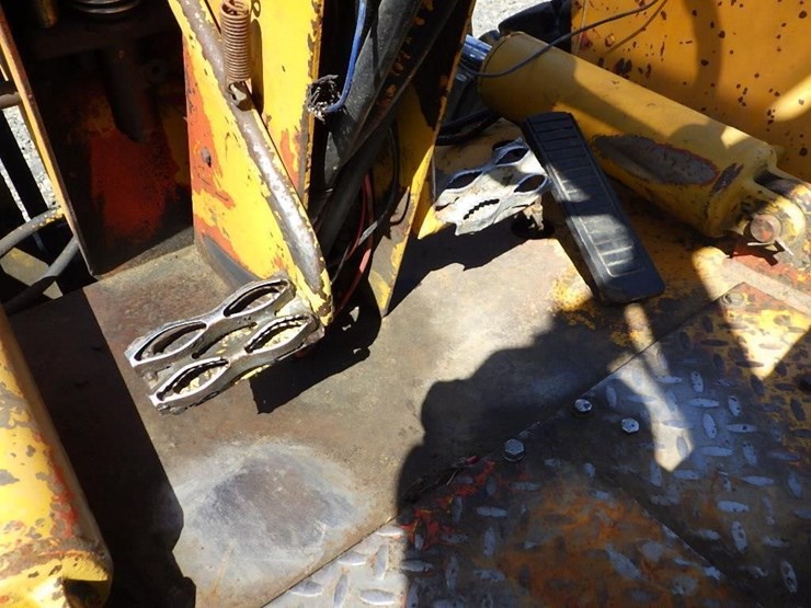 liftall-l40d-forklift-image-31