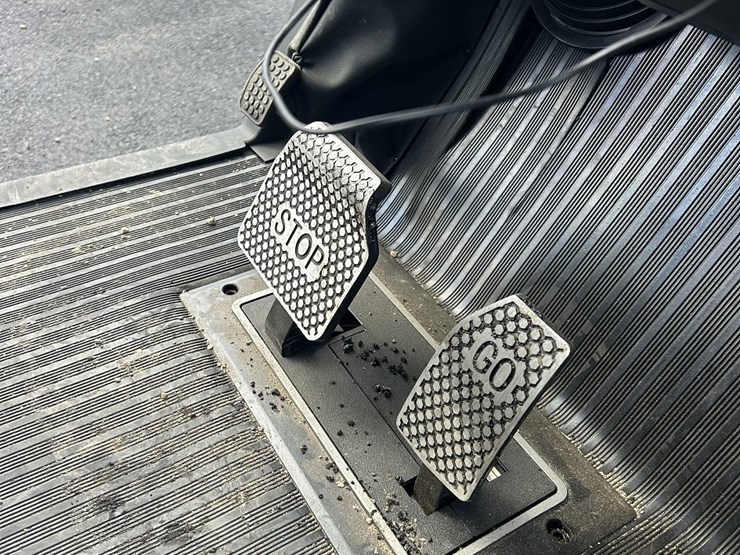 sd-launch-6-seater-golf-cart-image-15