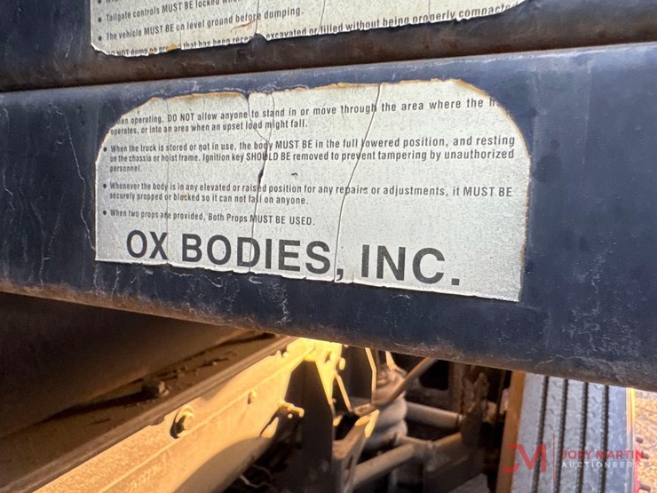 2007-mack-gv713-grantie-tri-axle-dump-truck-image-8
