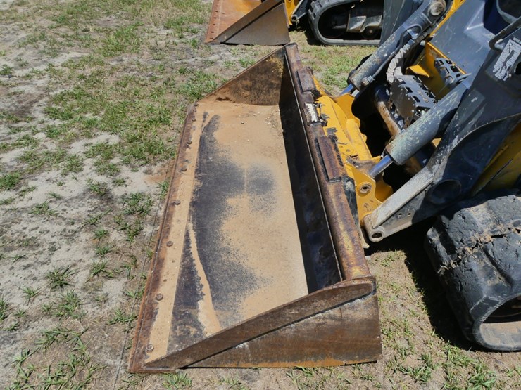 2022-deere-333g-image-10