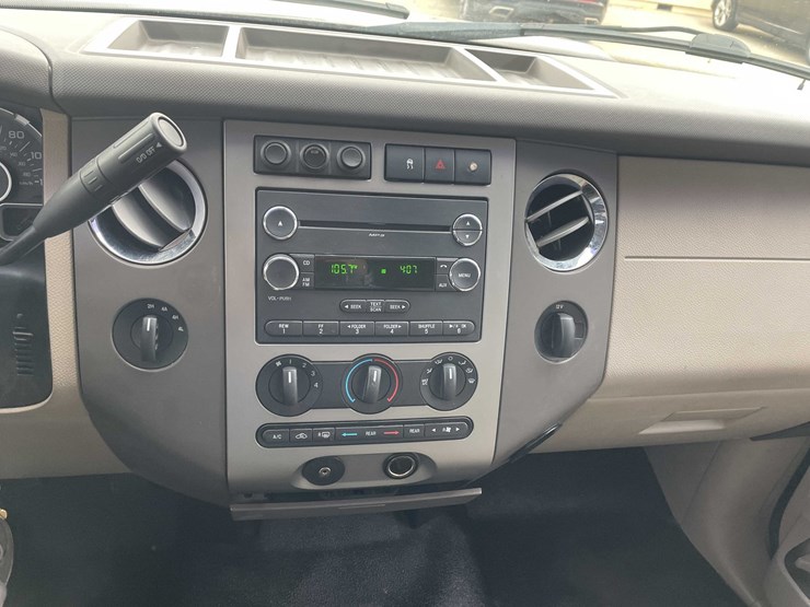 2008-ford-expedition-xlt-image-65