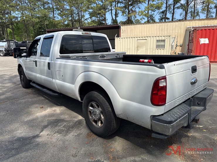 2015-ford-f250-xlt-image-3