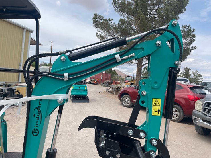 #3010-•-unused-2026-cfg-mini-excavator-image-18