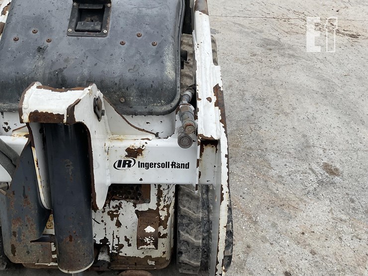 2004-bobcat-mt52-image-13
