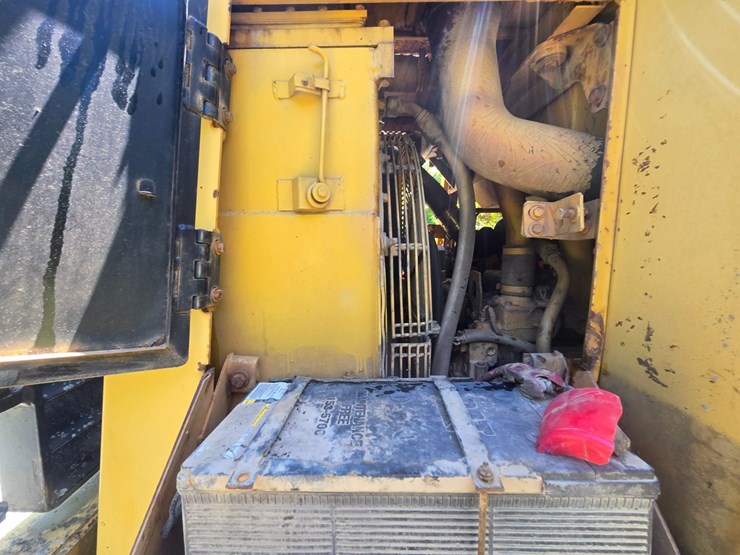 caterpillar-963-image-34