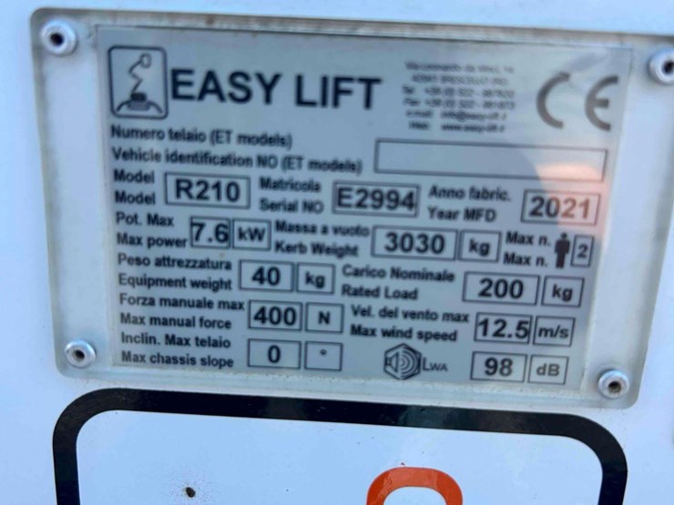 2021-easy-lift-r210-image-21