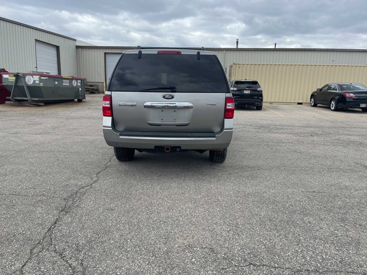 2008-ford-expedition-xlt-image-6