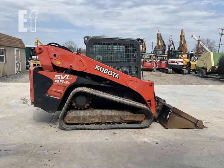 2017-kubota-svl95-2s-image-5
