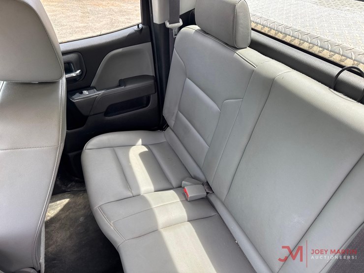 2017-chevrolet-silverado-1500-image-23