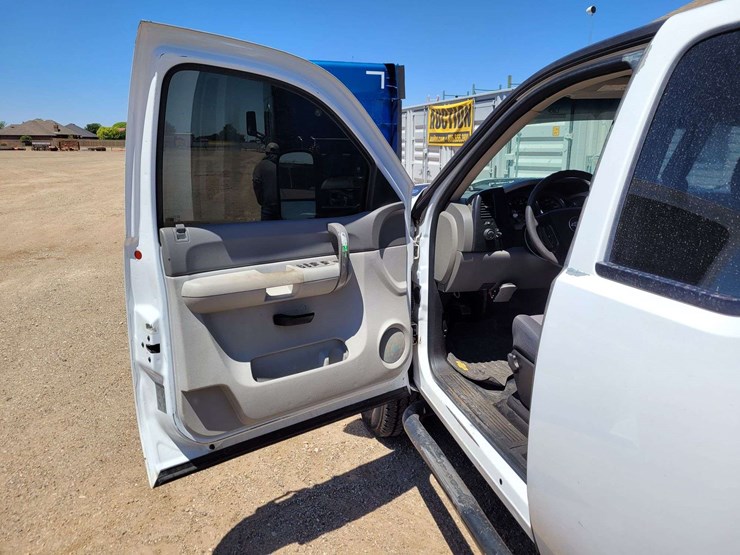 2008-chevrolet-silverado-2500-image-10