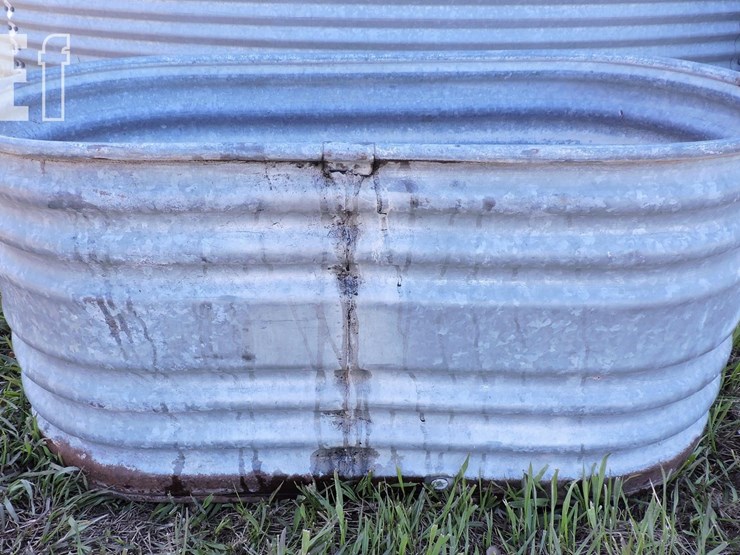 galvanized-stock-tank-image-1