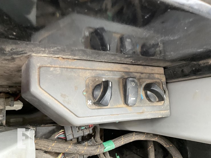 2018-caterpillar-307e2-image-17