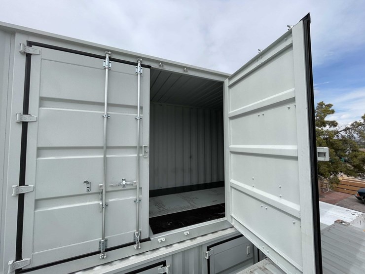 #101-•-40'-high-cube-multi-door-container-image-4