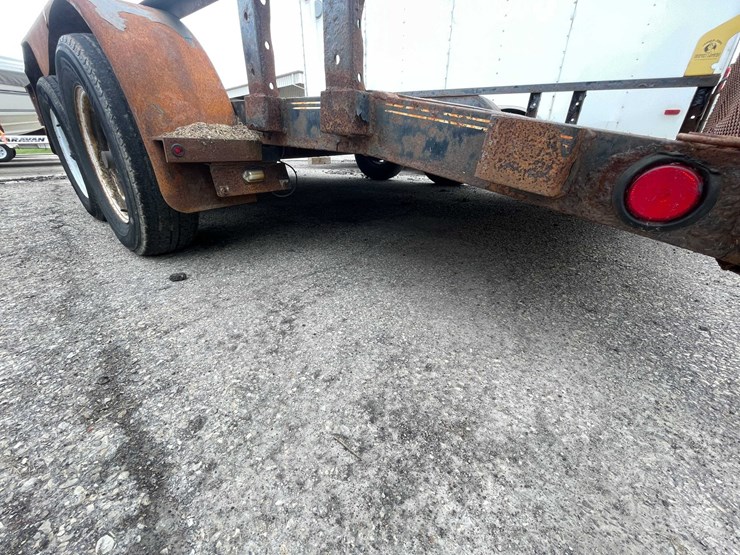 #1488-•-2018-pj-trailer-utility-trailer-(has-wi-title)-(of)-image-36