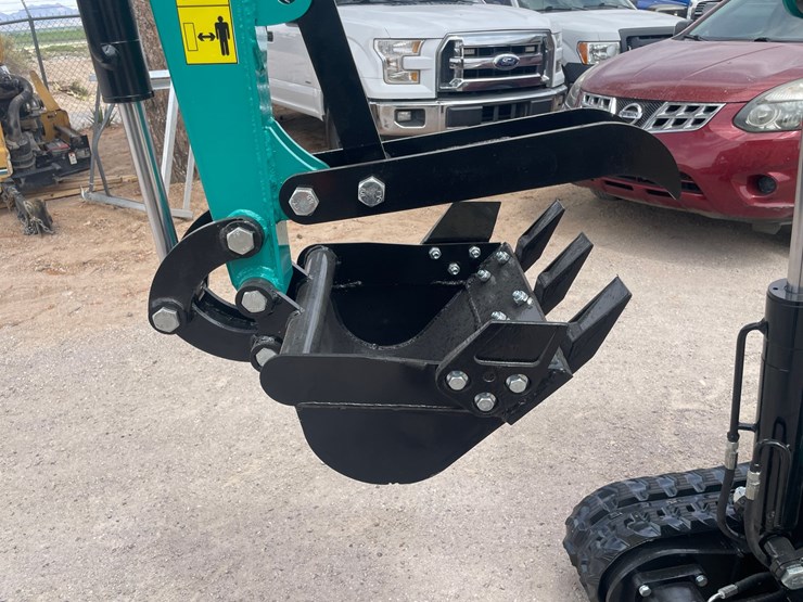 #3009-•-unused-2026-cfg-mini-excavator-image-8