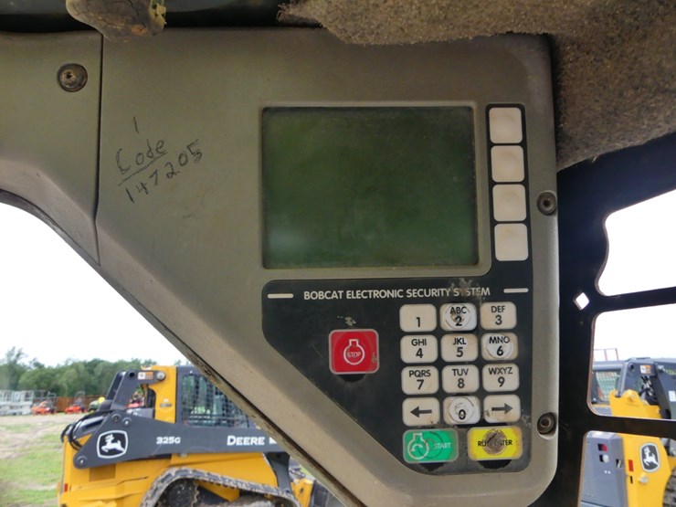 2007-bobcat-t250-image-16