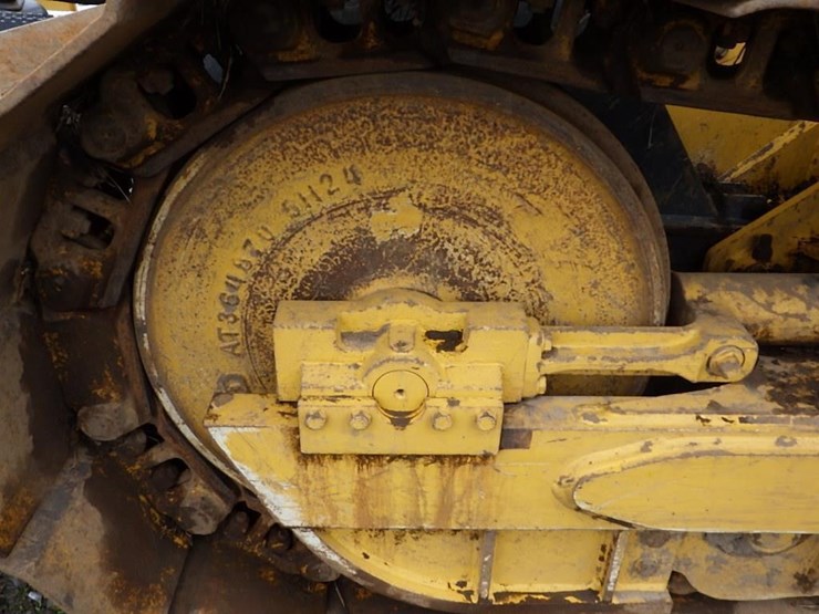 2016-deere-650k-image-34