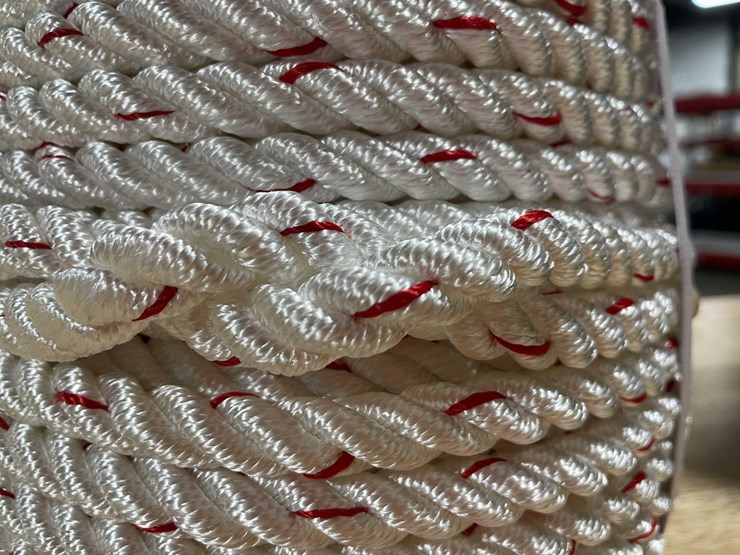 #2559-•-new-1/2"-thick,-150'-of-braided-rope-(cw)-image-4
