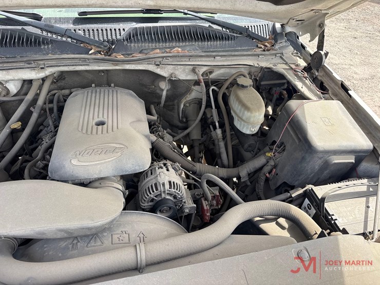 2006-chevrolet-3500-image-21