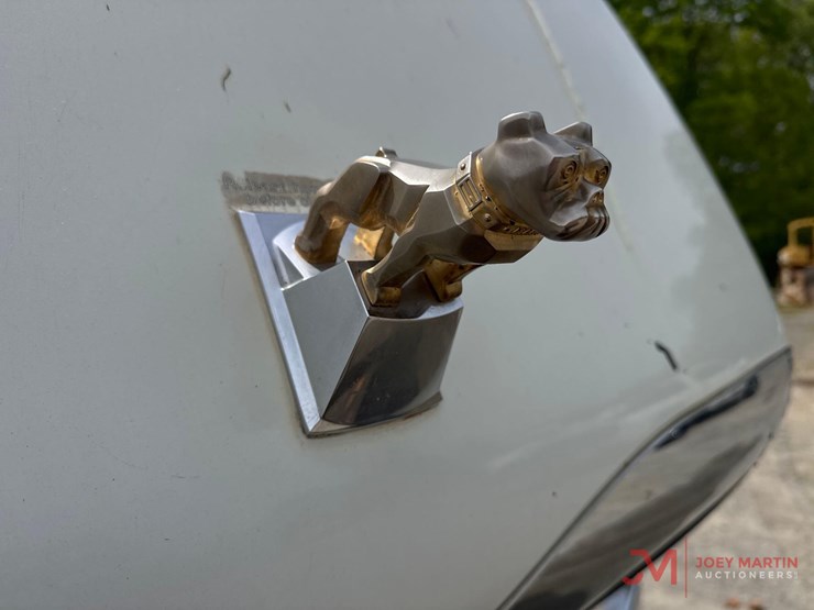 2014-mack-granite-gu713-image-24