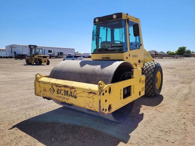 bomag-bw211d-50-image-1